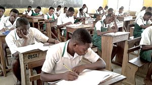 nigeria-Students-writing-exam