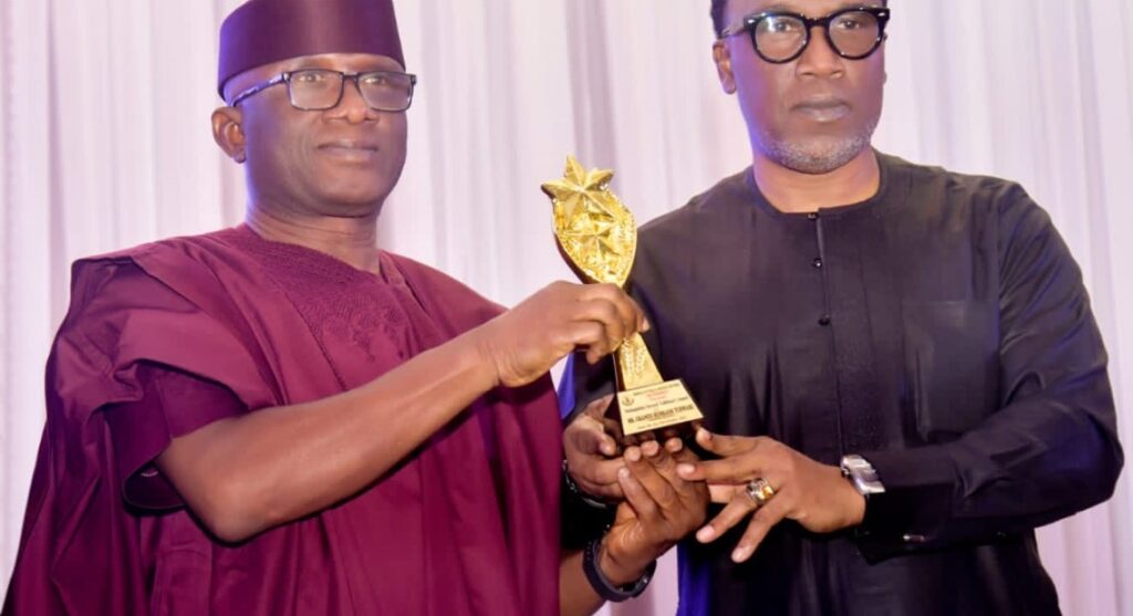 1b8e1040-b332-4526-be23-faf15acdb0ad